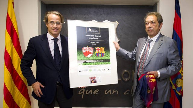 Barça sẽ đá giao hữu với Dinamo Bucarest Barça sẽ đá giao hữu với Dinamo Bucarest